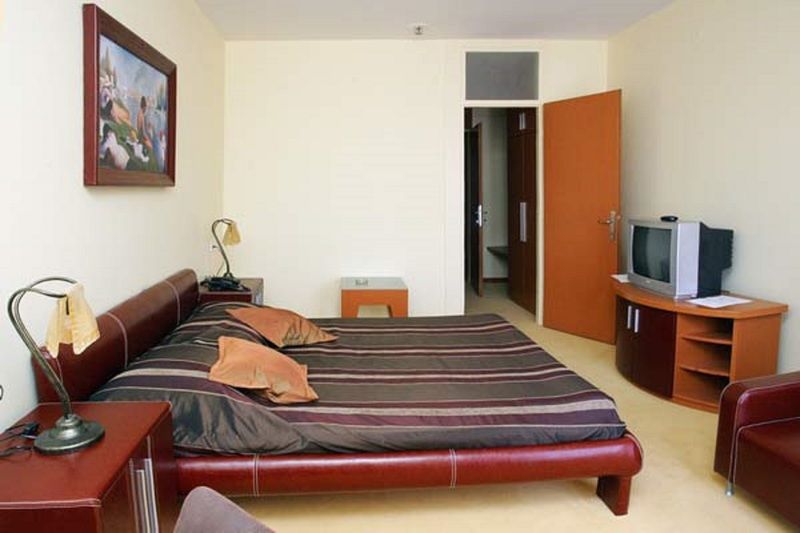 Hotel Sajam Nowy Sad Zewnętrze zdjęcie